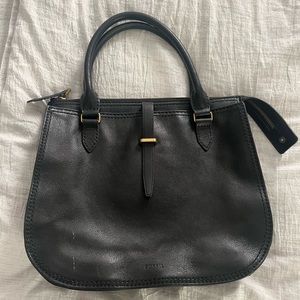 Fossil leather purse medium size